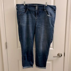 Torrid Medium Wash Midrise Capri Jean Pants with Cuffed Bottoms